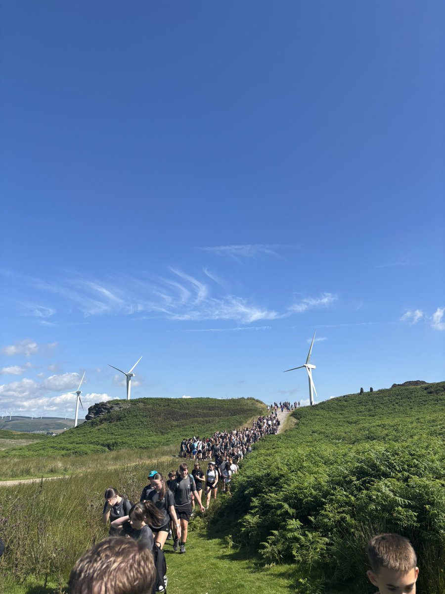 What an amazing day!! Thank you to all staff and students who were involved in today’s sponsored walk! 

Well done to you all 👏🏼 #TeamTon