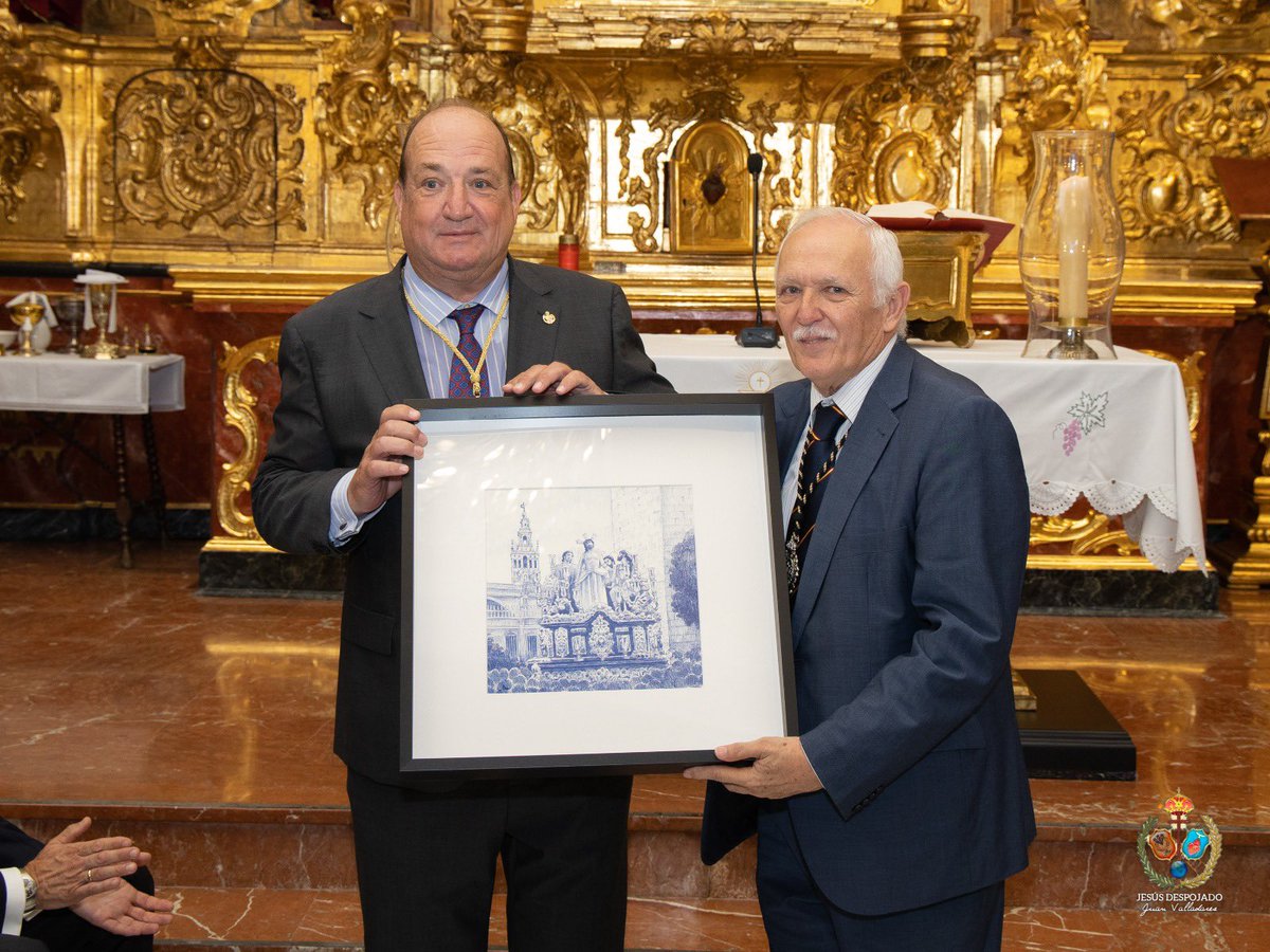 Hermandad de la Sagrada Cena (@lacenasevilla) on Twitter photo #HdadesDRamos
El pasado martes asistimos a la toma de posesión del nuevo Hermano Mayor de la Hdad. de <a href="/Jesus_Despojado/">Hdad Jesús Despojado</a>, D. Roberto Olmedo.
Igualmente pudimos despedir a su anterior Hermano Mayor, D. Rafael Aranda, al cual agradecemos los años de amistad y dedicación. #HdadesDRamos
El pasado martes asistimos a la toma de posesión del nuevo Hermano Mayor de la Hdad. de <a href="/Jesus_Despojado/">Hdad Jesús Despojado</a>, D. Roberto Olmedo.
Igualmente pudimos despedir a su anterior Hermano Mayor, D. Rafael Aranda, al cual agradecemos los años de amistad y dedicación.