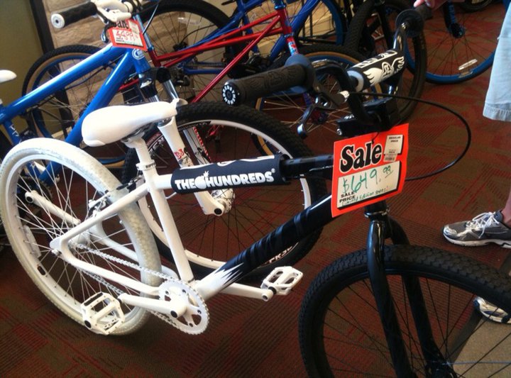 SE Bikes (@sebikes) on Twitter photo Trivia time! When we produced the first-ever 26” PK Ripper Looptail bike back in 2009, it was a collab with <a href="/thehundreds/">The Hundreds</a> streetwear clothing brand. Check out that super unique colorway. And that price! 😳 #thehundreds #pkripper #sebikes #seracing #sebikeslife Trivia time! When we produced the first-ever 26” PK Ripper Looptail bike back in 2009, it was a collab with <a href="/thehundreds/">The Hundreds</a> streetwear clothing brand. Check out that super unique colorway. And that price! 😳 #thehundreds #pkripper #sebikes #seracing #sebikeslife