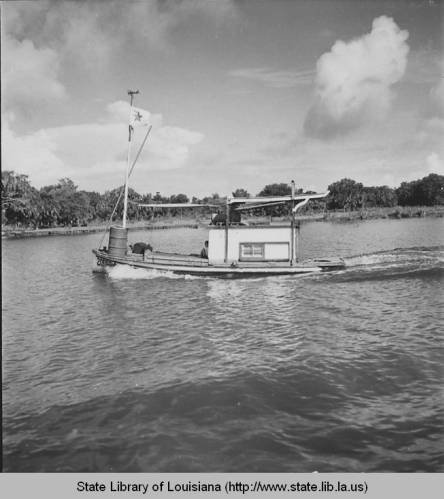 La_DOTD's tweet image. TBT- 1945 Shrimp fishing boat at Lafitte Louisiana in 1945