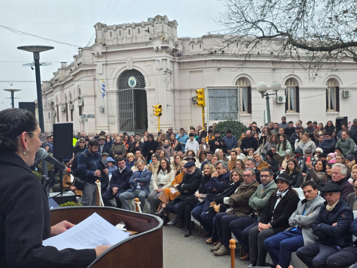 cdcamy's tweet image. En Trinidad, participando de la ceremonia de asunción de nuestro compañero @IrazabalDiego, como nuevo Intendente del departamento de Flores.