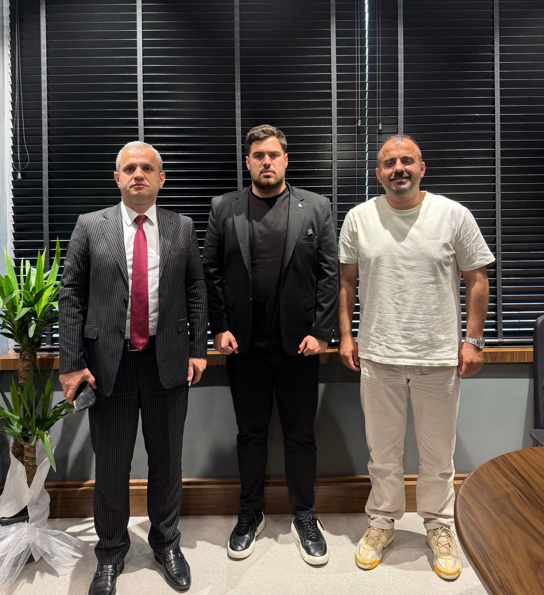 Ziraat Bankası Yönetim Kurulu Üyesi Değerli Abim Abdülkerim KAVAL'a Nazik Ziyaretleri İçin Teşekkür Ederiz