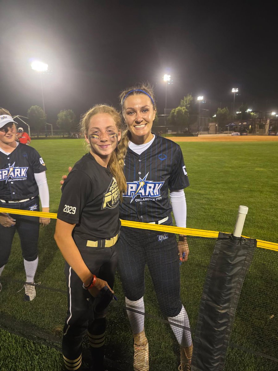 Autumn Smith (@autumnsmith2029) on Twitter photo π₯ Starstruck At The Sparkler!! π₯
Met the LEGENDARY OU & Spark Softball Queens:  Jocelyn Alo, Rylie Boone, Jayda Coleman, Kinzie Hansen & Kelly Maxwell! π₯β¨
Thank you for spending time with your fans, a night I will never forget!!
Just like these ladies, I hope someday I am π₯ Starstruck At The Sparkler!! π₯
Met the LEGENDARY OU & Spark Softball Queens:  Jocelyn Alo, Rylie Boone, Jayda Coleman, Kinzie Hansen & Kelly Maxwell! π₯β¨
Thank you for spending time with your fans, a night I will never forget!!
Just like these ladies, I hope someday I am