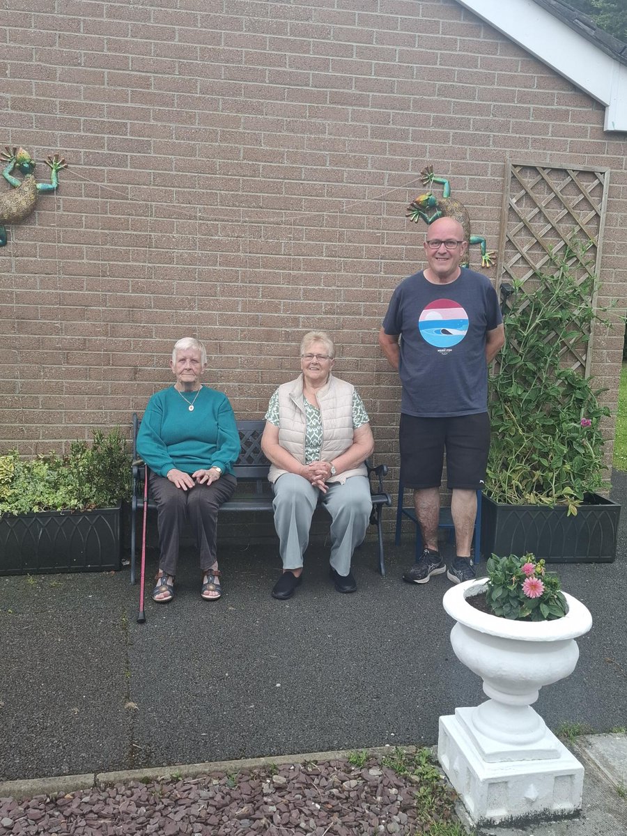 #ClanmilinBloom2025 judging continues in Millers Grove, Gloonan House, Hughes Court, Blessington, Harmony Court and Greenville Court! Good luck, everyone! 🌼
