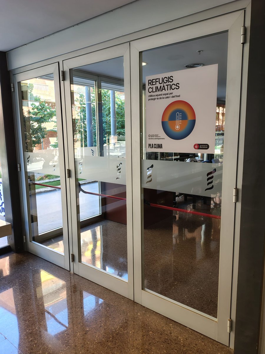 🥵❄️ El CoMB és un dels nous Refugis Climàtics de Barcelona
🔹Teniu a la vostra disposició un espai al vestíbul de l’edifici col·legial, on podeu protegir-vos de les temperatures extremes, tant de la calor a l’estiu, com del fred a l’hivern
🔹L’adhesió a la Xarxa de Refugis
