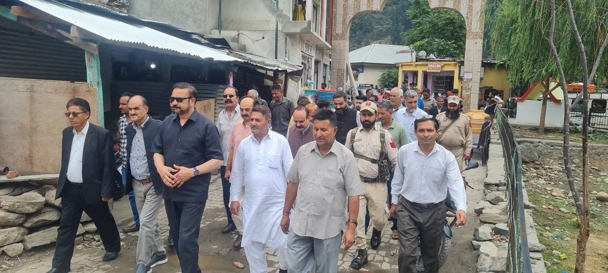 Traversed through Nagsani, Paddar &amp; other villages of Kishtwar today with senior NC leaders &amp; workers. Heard the people, felt their pulse — every step reaffirmed our resolve to serve, uplift &amp; empower.
<a href="/JKNC_/">JKNC</a>