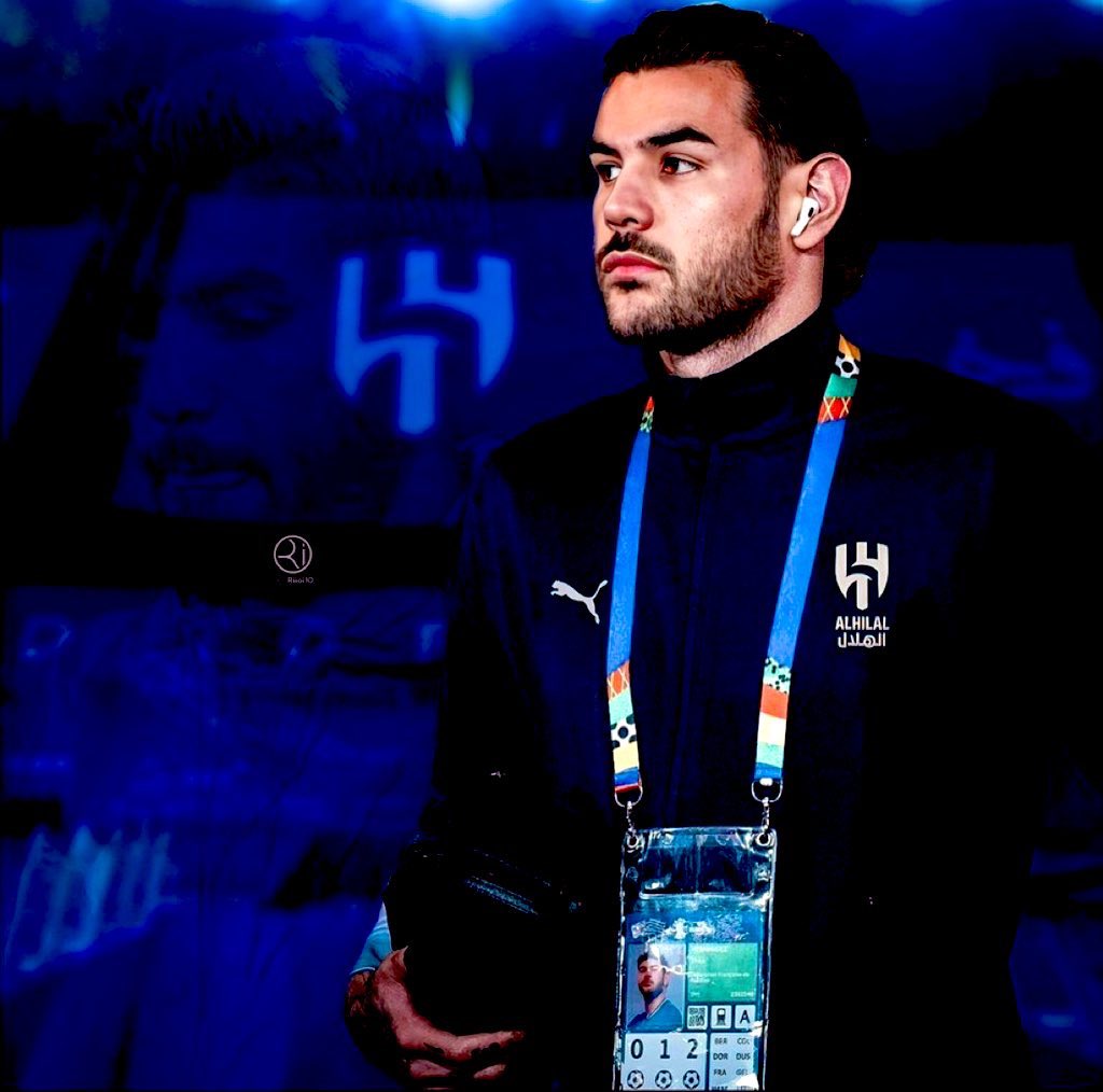 بمناسبة توقيع ثيو 🚨🚨

تيشيرتين ثيو هيرنانديز لمتابعيني
 
الشروط :

رتويت للتغريده و اضافة الداعم 

<a href="/evvv6_6/">Ebra</a> 

  #ثيو_هلالي