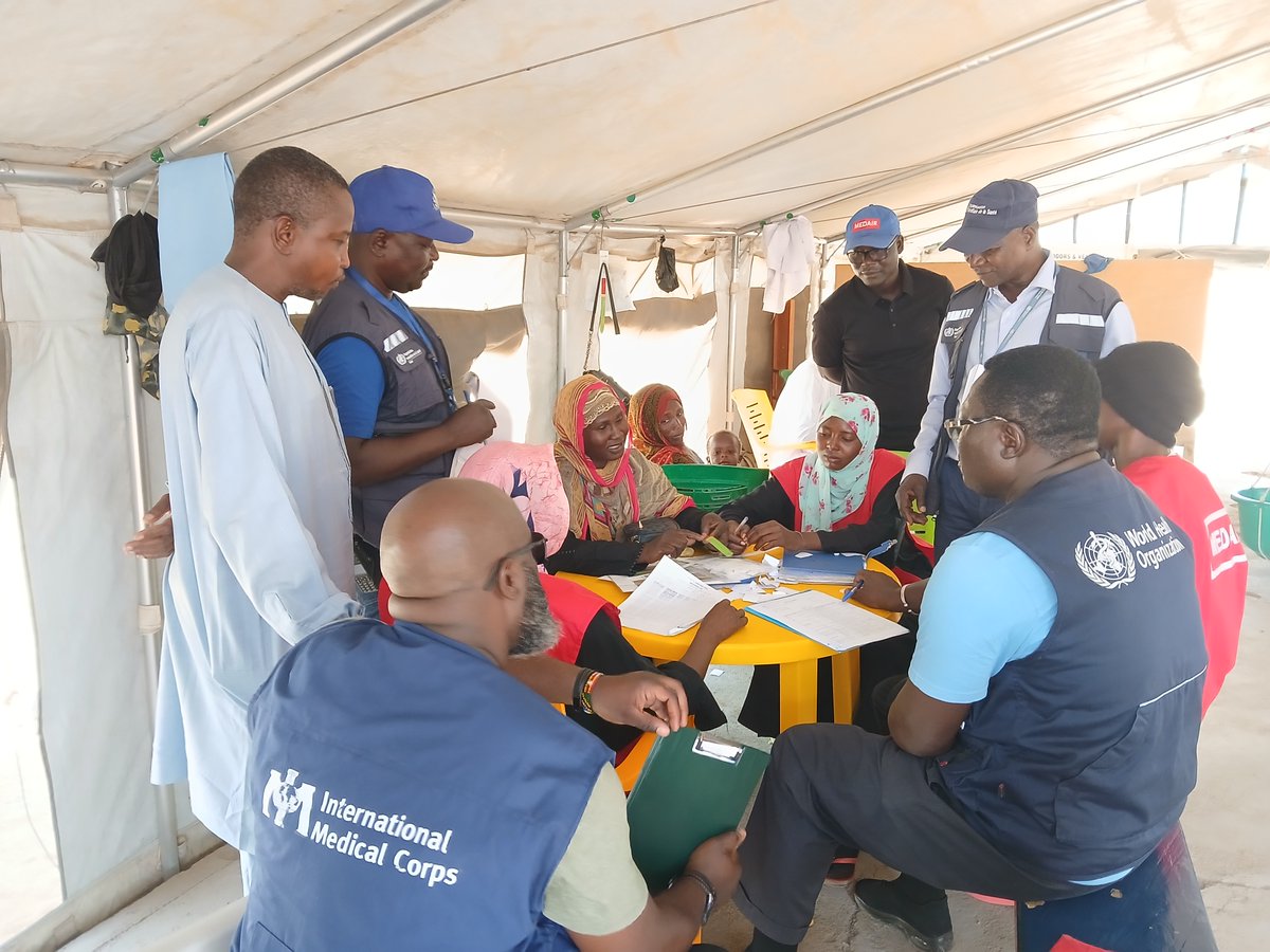 IMC_UK's tweet image. Dirty water. Cramped camps. Scorching heat.
Conditions like these in #Chad create the perfect storm for a cholera outbreak.
We’re working with the Ministry of Public Health and @WHO to strengthen early detection, set up oral rehydration points and train health workers.