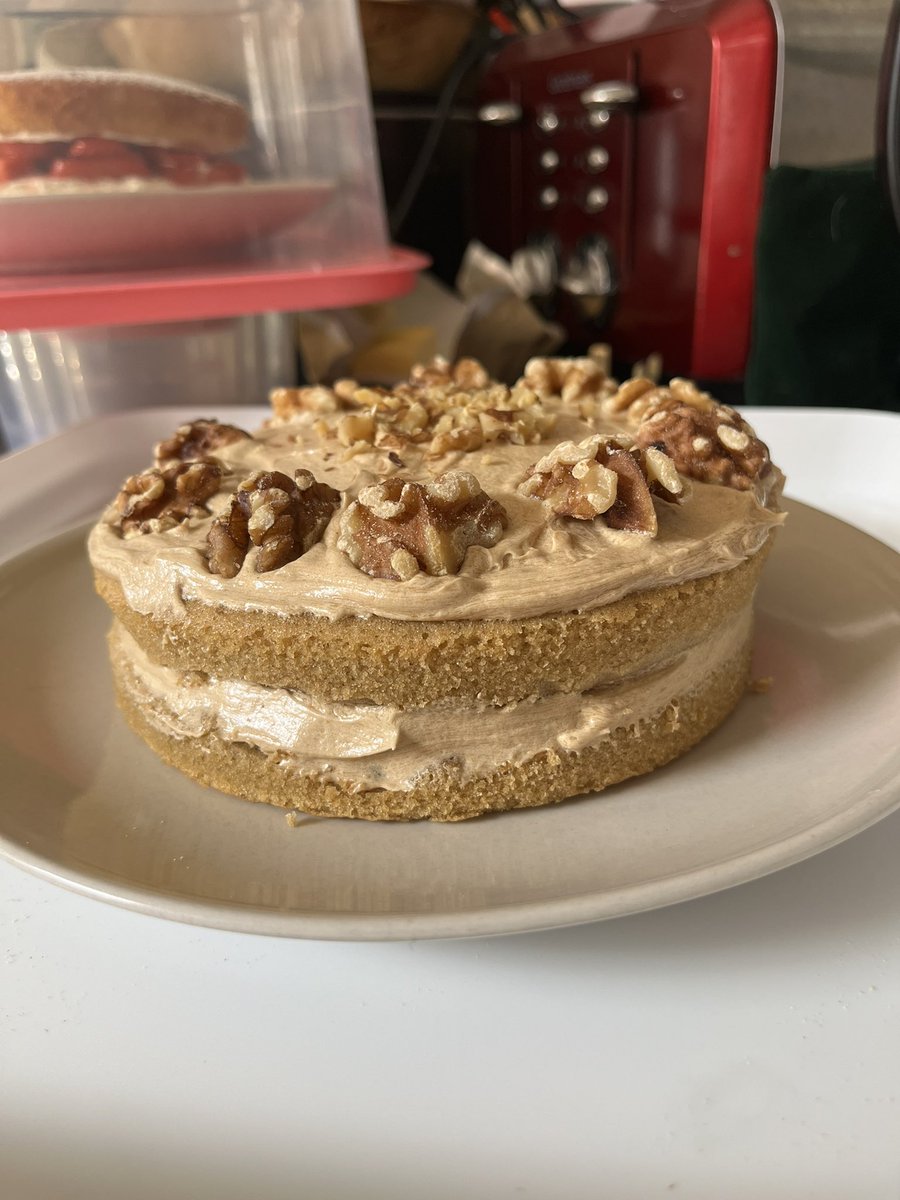BombsandBubbles's tweet photo. Cake number 2 now complete… I’m definitely all caked out for today! 

Only my daughter would ask for 2 different cakes for her 18th in the hottest weather 🥵

#VictoriaSponge #CoffeeAndWalnut #Strawberries #BirthdayCakes https://t.co/KLZ4OjZdsj
