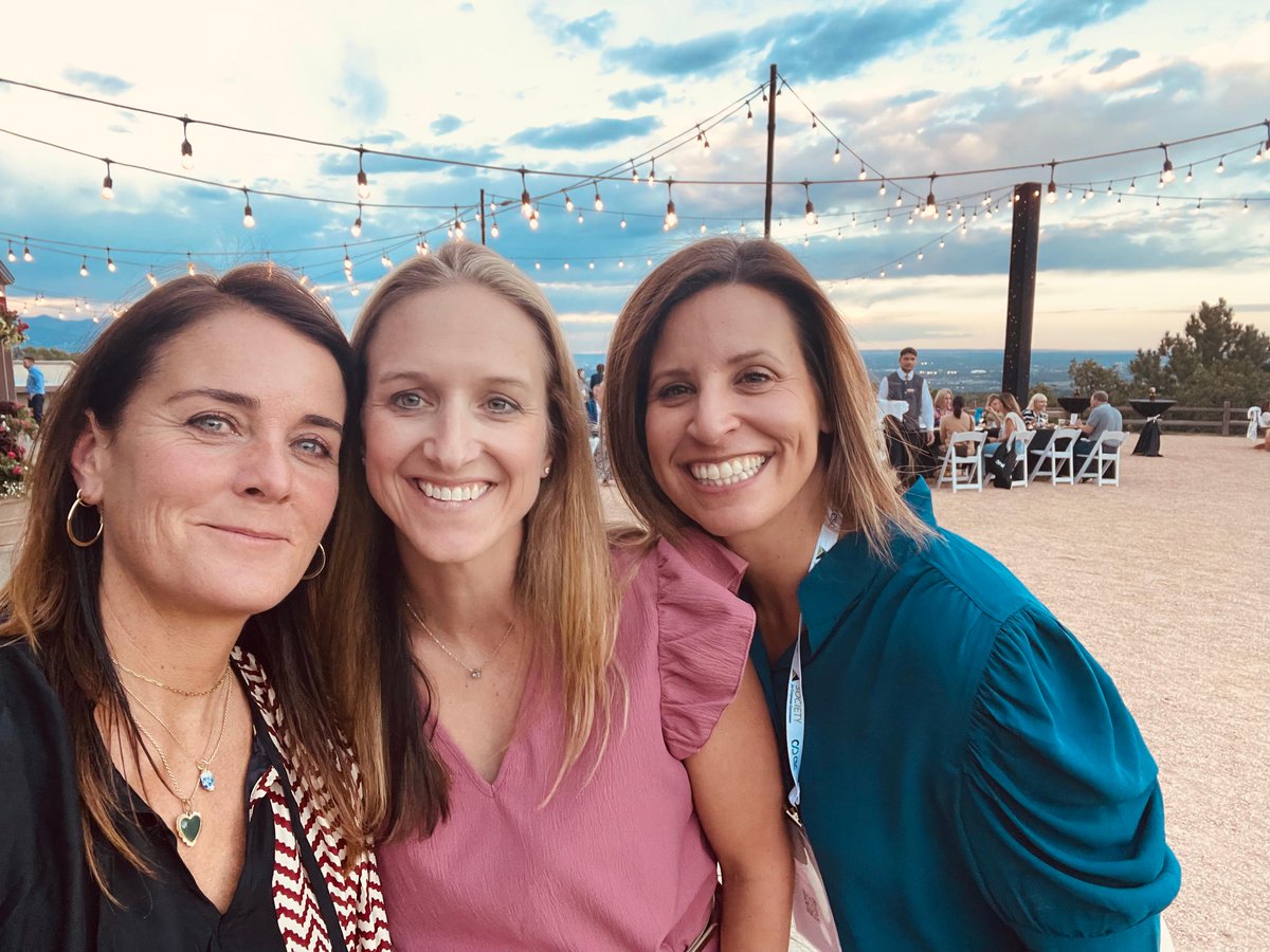 Computershare's tweet image. We had a fantastic evening at the Computershare Networking Reception during the Society for Corporate Governance's National Conference last night. Surrounded by mountain views and live music, it was the perfect way to connect. Thank you to everyone who came out and made it a…