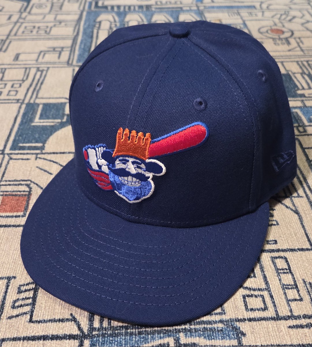 MinorLeagueNerd's tweet image. Today's #ThrowbackThursdayCapoftheDay is the Butte Copper Kings, today's @gj.jackalopes.They were the first professional team Bobby Jenks played for in 2000. He went 1-7 with a 7.86 ERA in 14 games. #HatTwitter