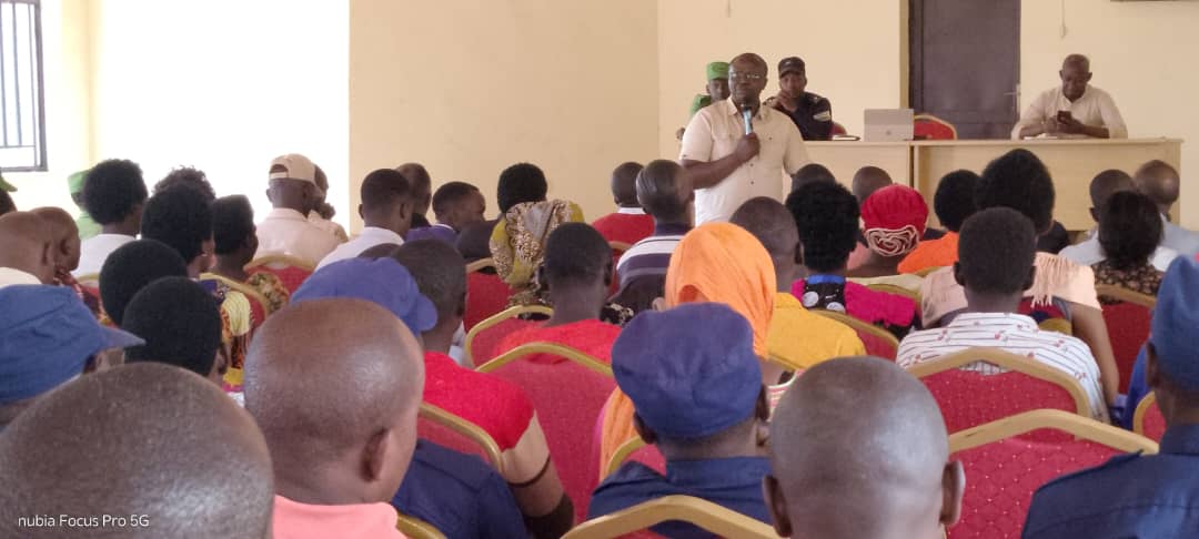 None <a href="/SectorMwiri/">Mwiri Sector/ Umurenge wa Mwiri Kayonza</a> habaye inama mpuzabikorwa yahuje ubuyobozi bwumurenge hamwe n'ibyiciro byatowe.Iyi nama yariyo kurebera hamwe uko imihigo yagezweho no gufata ingamba kumihigo ya 2025-2026.Twasuwe na VM <a href="/HarerimanaJd/">Harerimana JD</a>.Twiyemeje gutanga service inoze. <a href="/KayonzaDistrict/">Kayonza District</a> <a href="/RwandaEast/">𝐄𝐚𝐬𝐭𝐞𝐫𝐧 𝐏𝐫𝐨𝐯𝐢𝐧𝐜𝐞 | 𝐑𝐰𝐚𝐧𝐝𝐚</a>