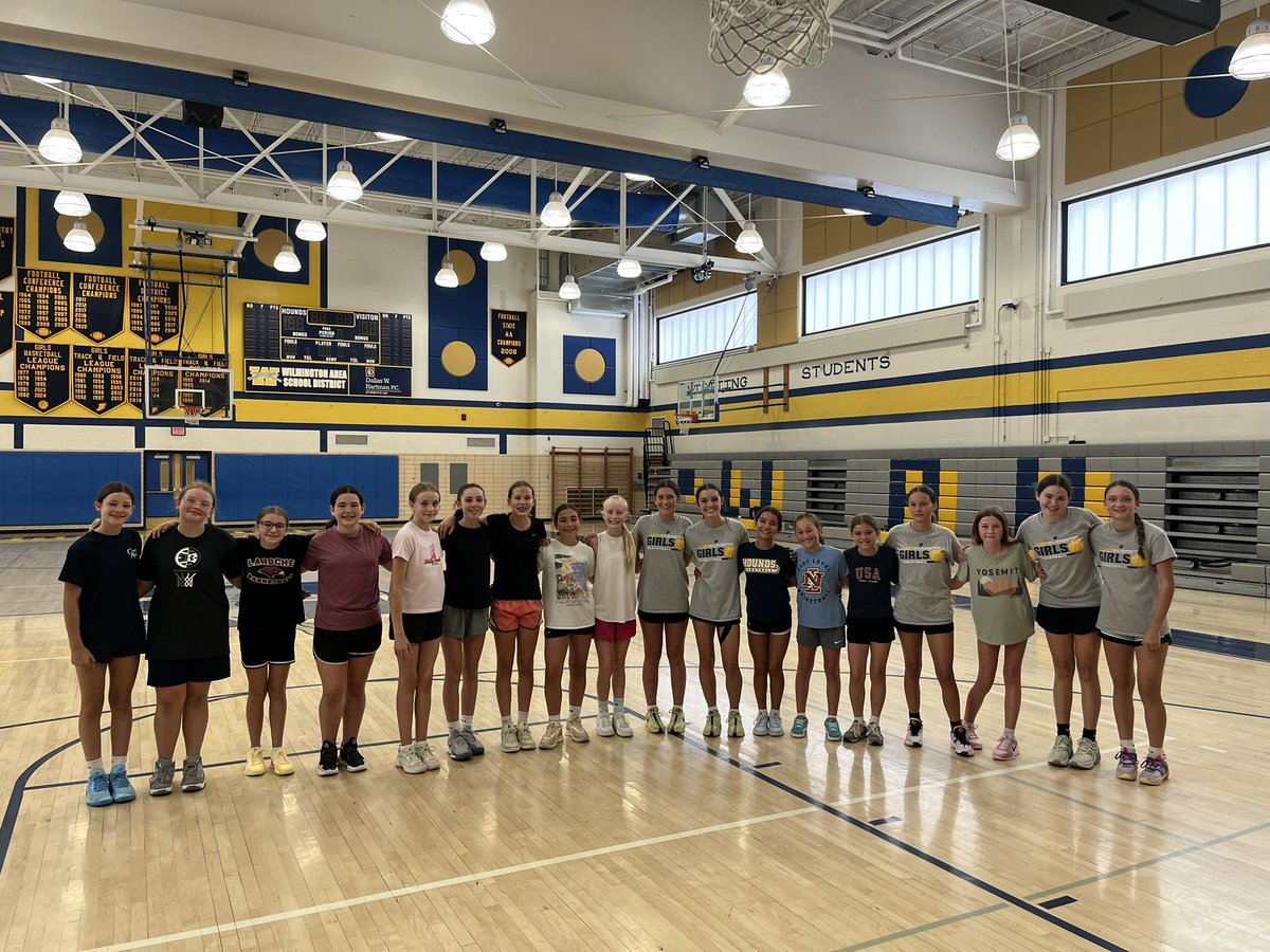 Great last workout of the summer with my Jv/varsity squad and then my jhigh squad! We put in solid work, played a ton of games, got better and had some fun along the way as well!  Excited for the 2025/26 season for both squads! Should be a fun ride! 🏀👍💪