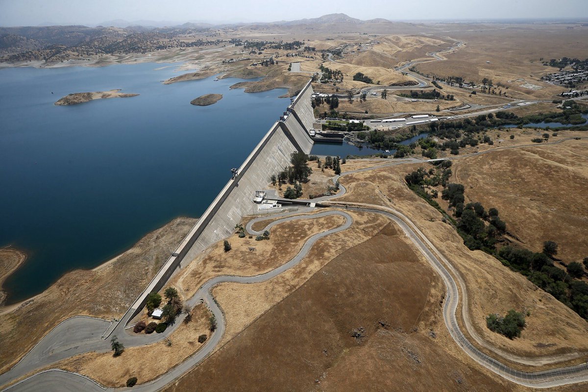 💧 Bird’s-eye view of the backbone of the Valley.
Friant Dam, where storage meets strength.

#FriantDam #WaterFromAbove #CAWater