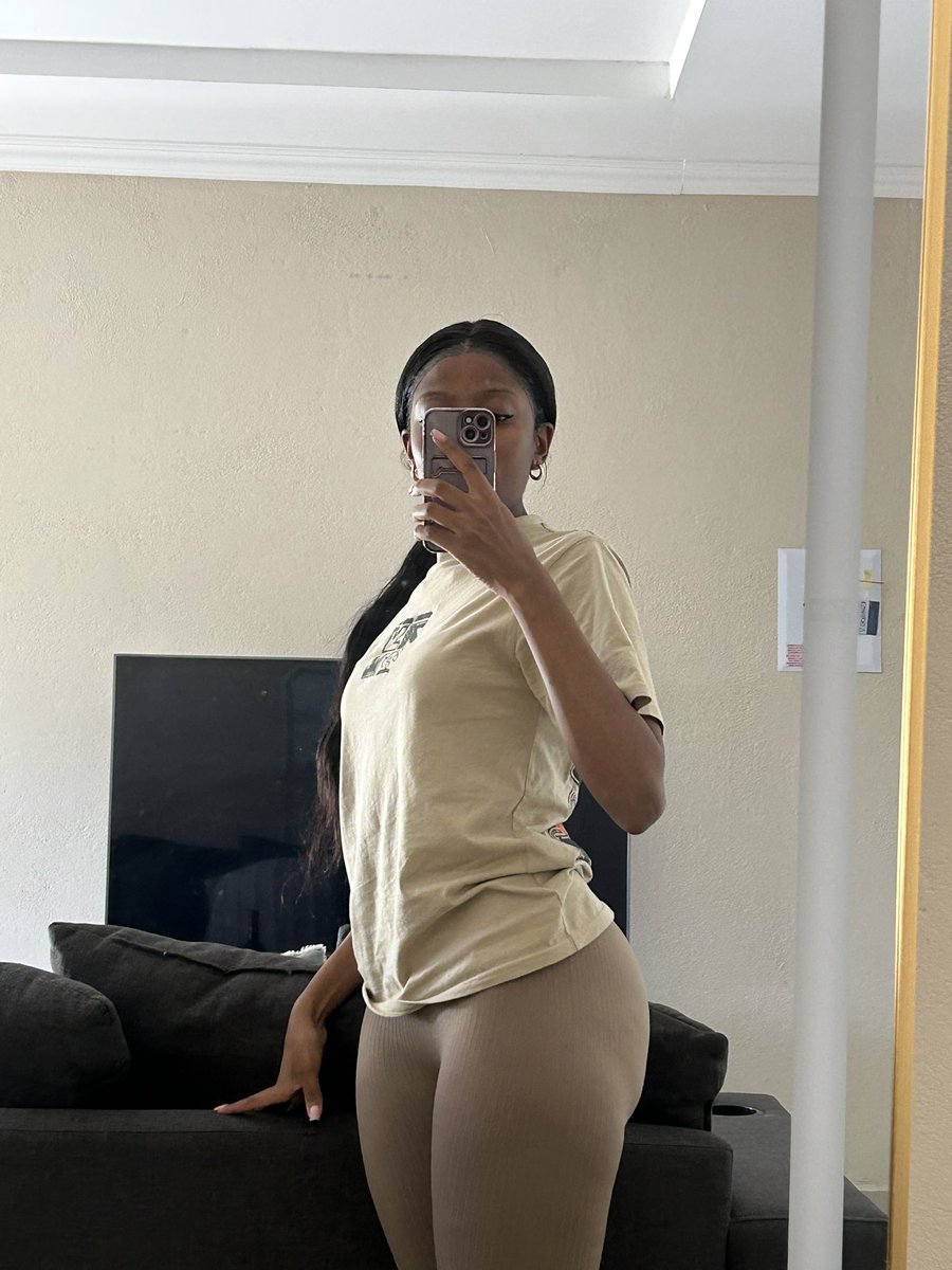 umlangeni_ tweet media