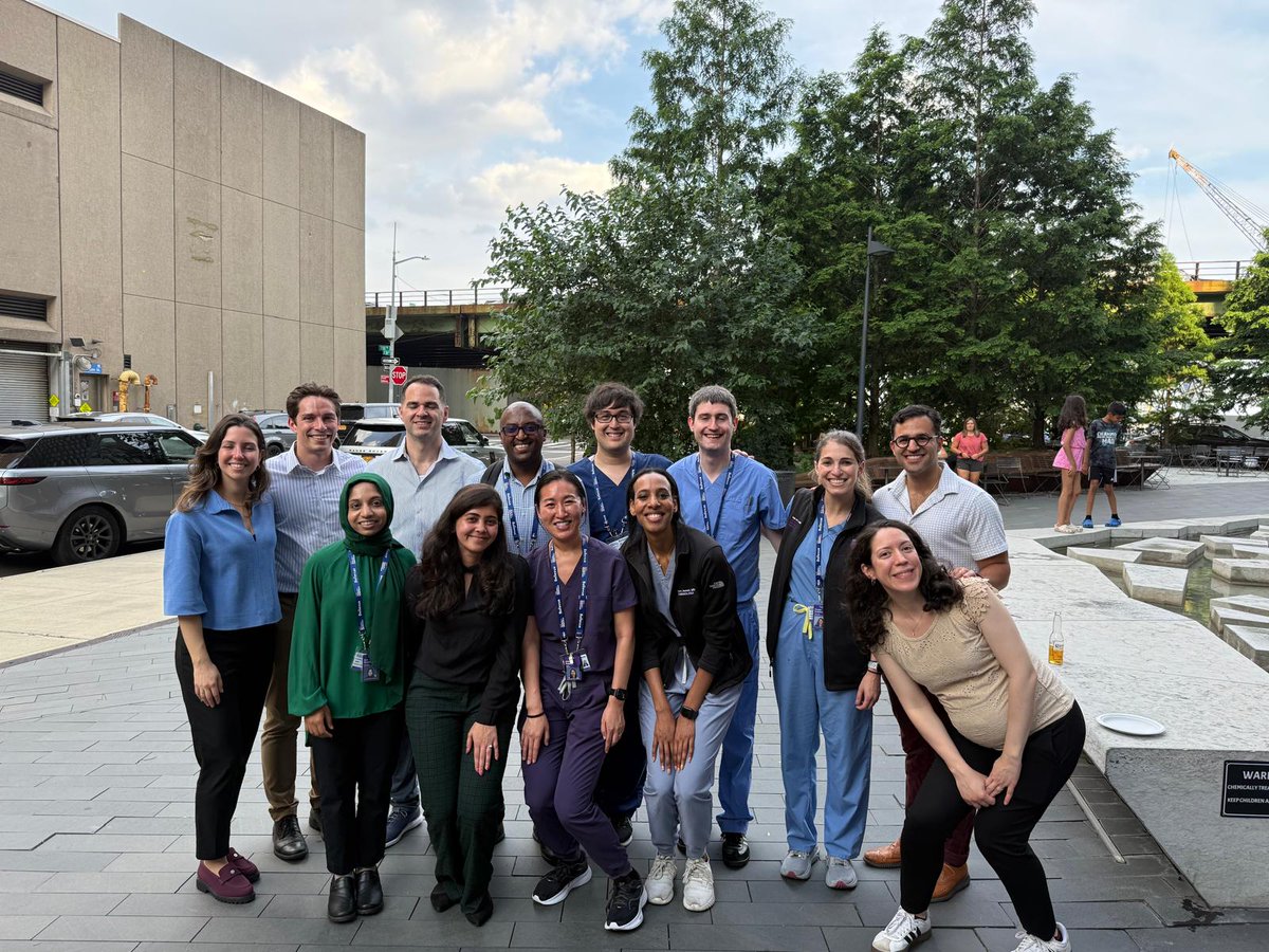 NYULangonePCCSM's tweet image. #TBT to last week’s annual Welcome Happy Hour where we raised a glass to our newest fellows! 🍻 Excited to kick off the year with this amazing group—welcome to the team! 💜#MedEd #pccm #ccm #sleepmedicine #interventionalpulmonology