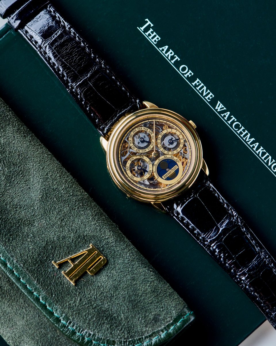 EuropeanWatchCo's tweet image. 🔱 When AP goes baroque.

This isn’t just a perpetual calendar - the Audemars Piguet ref. 25668BA Quantième Perpétuel Squelette is one of the rarest and most visually impressive pieces the brand has ever made.

Powered by the ultra-thin 2120/2800 QP movement, this openworked…