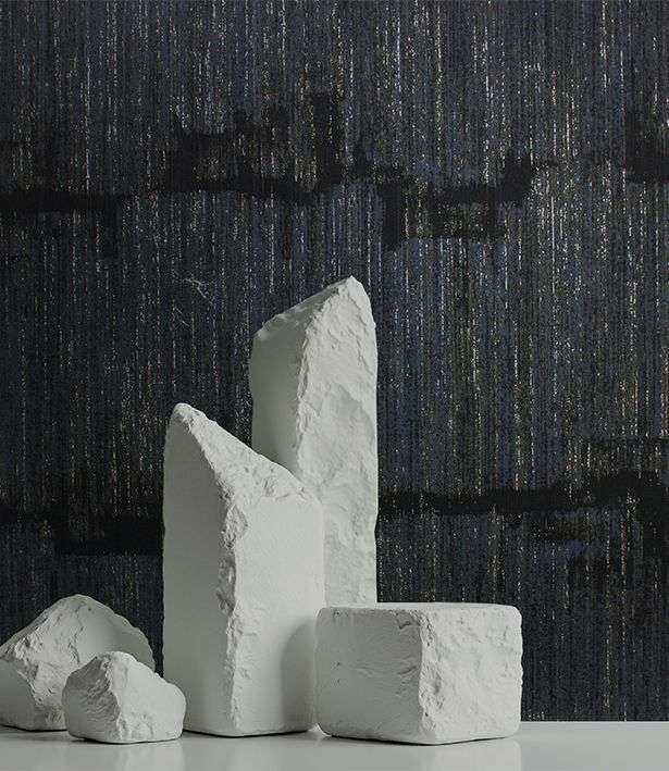 Quarry: fractured patterns and pearl glints etched into a textured surface

Find out more here : tektura.com/product/quarry… 

#wallcovering #stone #geometric #commecialinteriors #interiordesign #ciuk #mateiralabuk