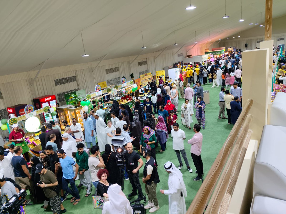 PakinQatar's tweet photo. Join us in experiencing the best of Pakistani mangoes at the #AlHamba exhibition of 🇵🇰🥭 started today at 5 PM @souqwaqif_qa
The 10-day event brings you the harvesting excellence of #Pakistan. https://t.co/KtHDzzYNWQ
