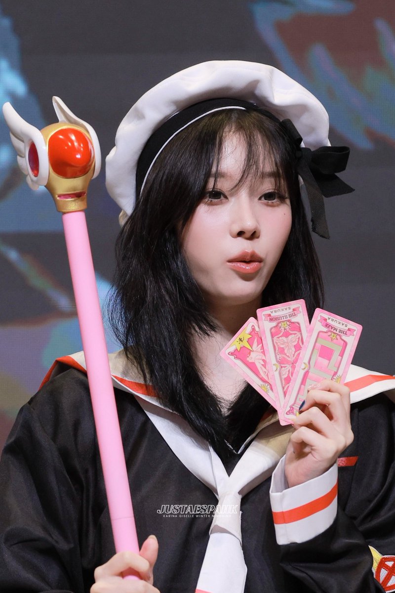 justaespahk tweet media