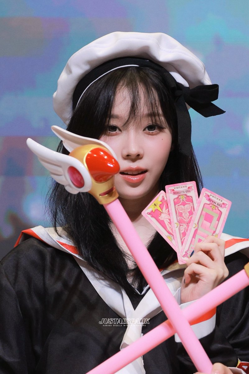 justaespahk tweet media