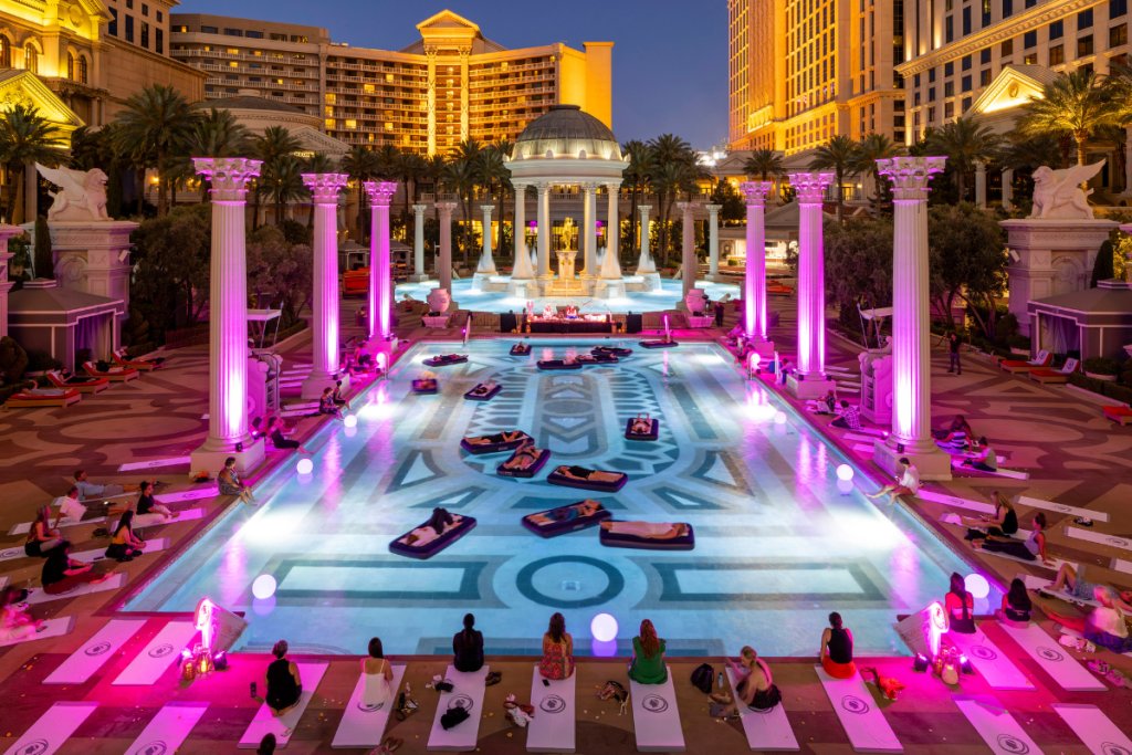 SkiftMeetings's tweet image. Caesars is taking wellness beyond the spa—discover how their new Wellness Roadshow is bringing mindfulness, movement, and balance to business events. 

 hubs.li/Q03wG7wM0
Produced in partnership with Caesars Entertainment