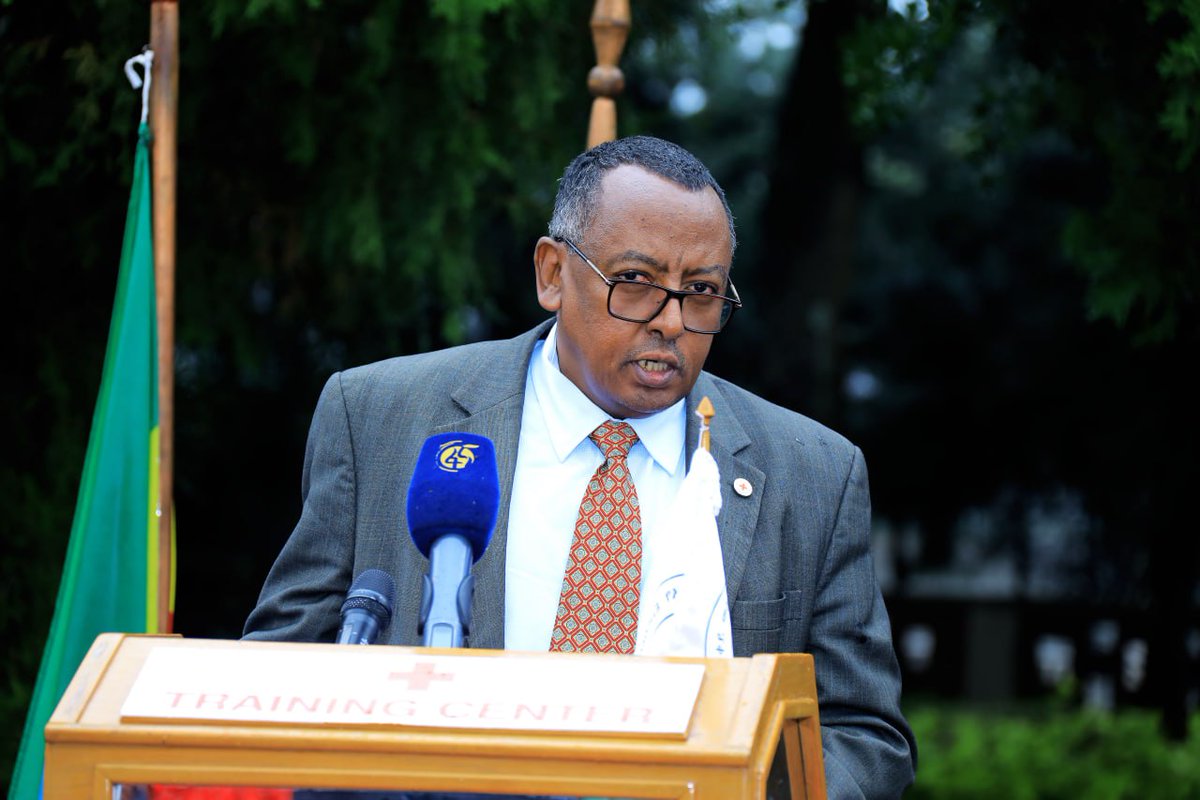 EthioRedCross's tweet image. International Committee of the Red Cross #ICRC has handed over ambulances to the #Ethiopian Red Cross Society.
It was also noted that the support aims to replace ambulances that have been out of service due to conflicts in various parts of the country.
redcrosseth.org/wp-admin/post.…...