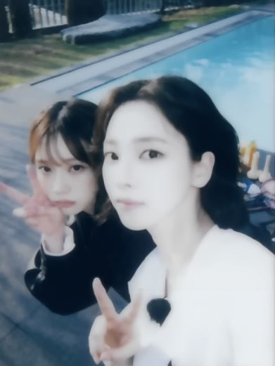 예나 지금이나 둘이 셀카찍음 연상은 영원히 연상같고 연하는 하염없이 연하임ㅋㅋㅋㅋㅋㅋㅋ