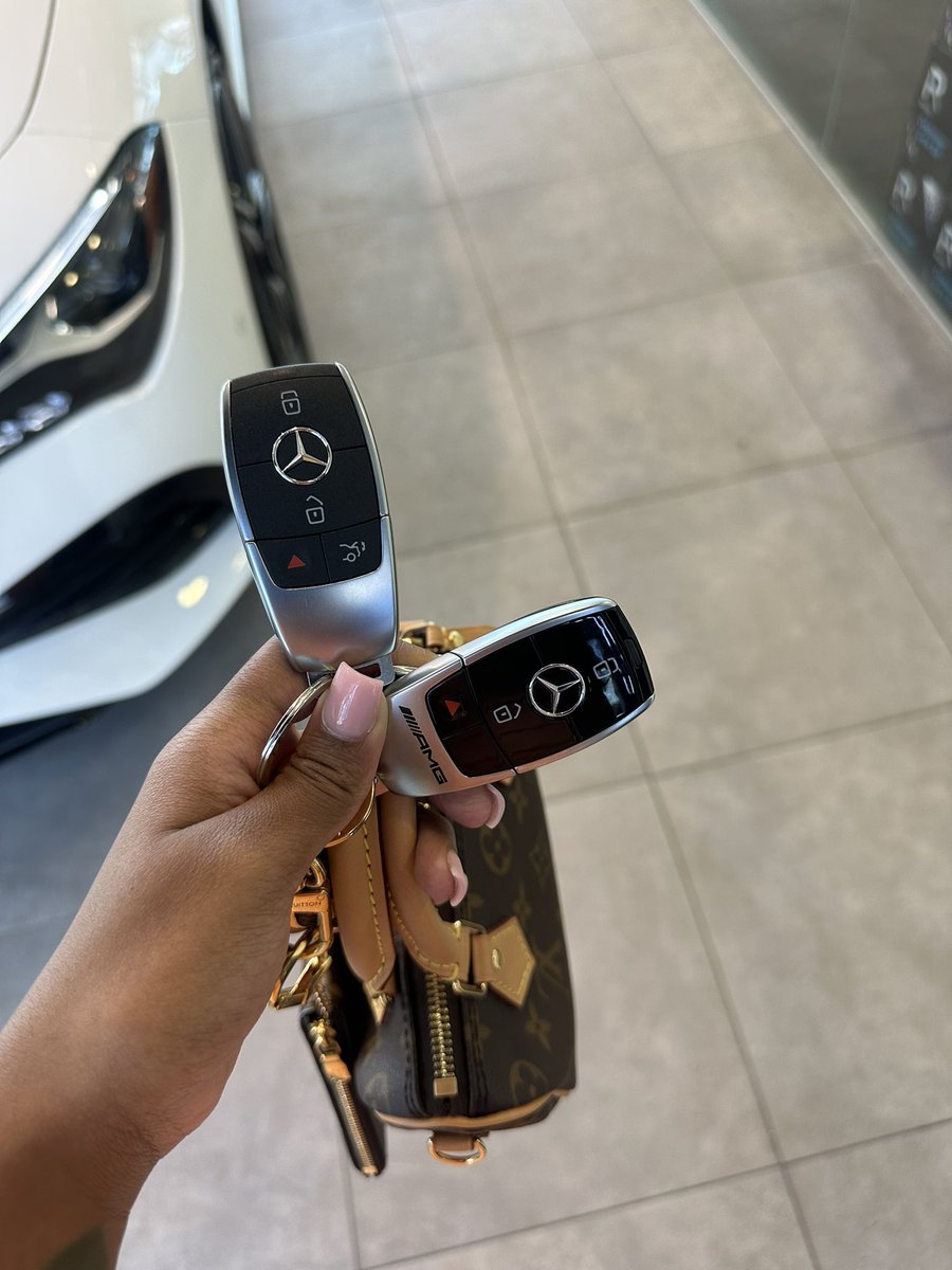 A very happy girl 🥰