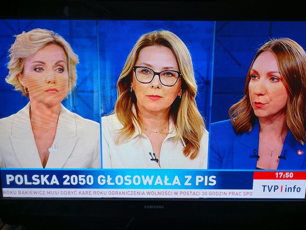 Zrozumiałabym pasek , że to <a href="/pisorgpl/">Prawo i Sprawiedliwość</a> głosowało z <a href="/PL_2050/">Polska 2050</a> . W końcu to były nasze poprawki do ustawy. <a href="/tvp_info/">tvp.info 🇵🇱</a> troszkę wygląda to tak jakbyście paskowego zostawili po #Kurskim .