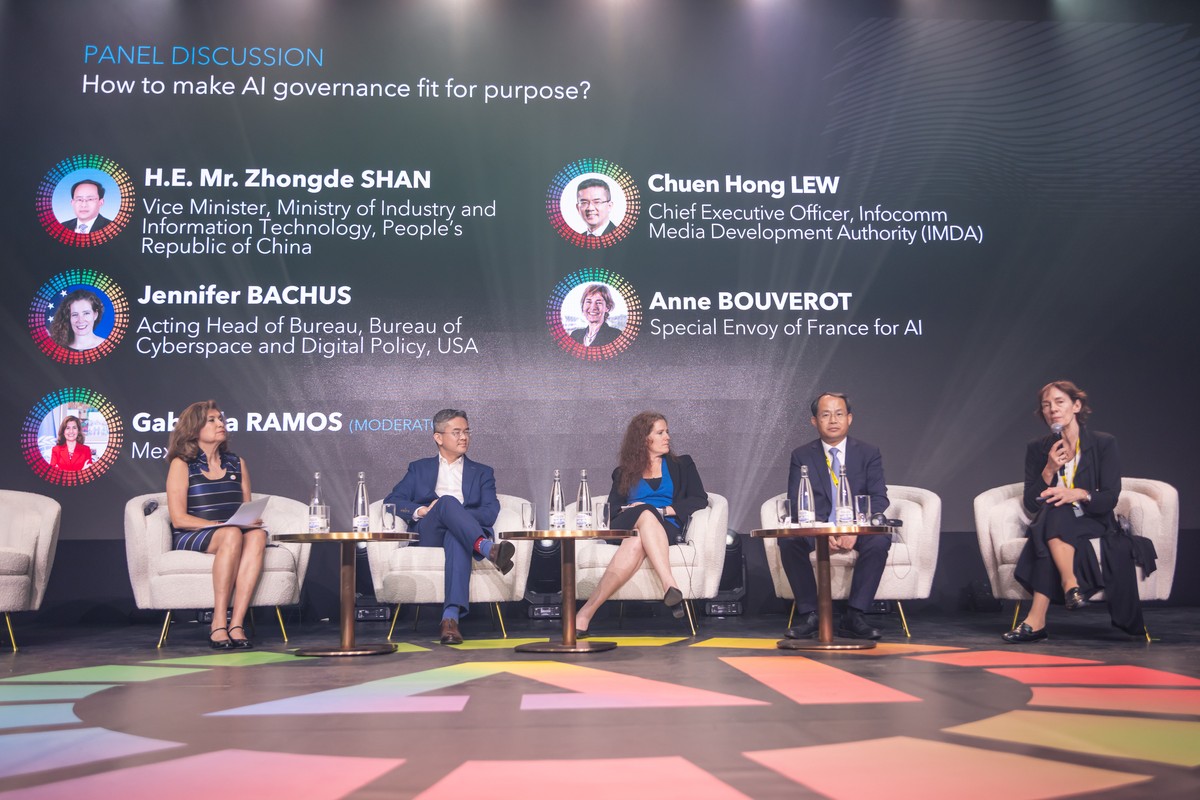 AIforGood's tweet image. The #AIforGood Global Summit wrapped up the day on Center Stage with closing sessions focused on practical ways to make #AI governance effective, equitable, and fit for purpose.
This evening’s sessions featured:
👉 How to Make AI Governance Fit for Purpose? with H.E. Eng.…