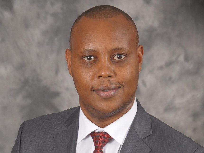 Do we need to wait for another protest to occupy this fools home? 
The tone and his choice of words is enough to even deal with him tomorrow. #ShootFirstSir