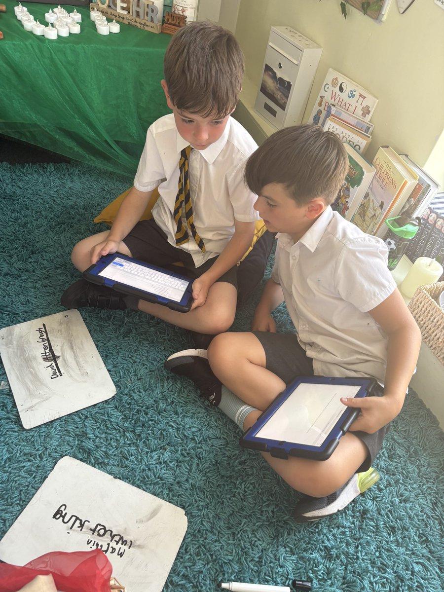 Y3 worked collaboratively to find information about change makers in history… we found quotes, facts and inspiring stories about people who have made a difference in our world. #questfulre #changemakers #makeadifference 🌍