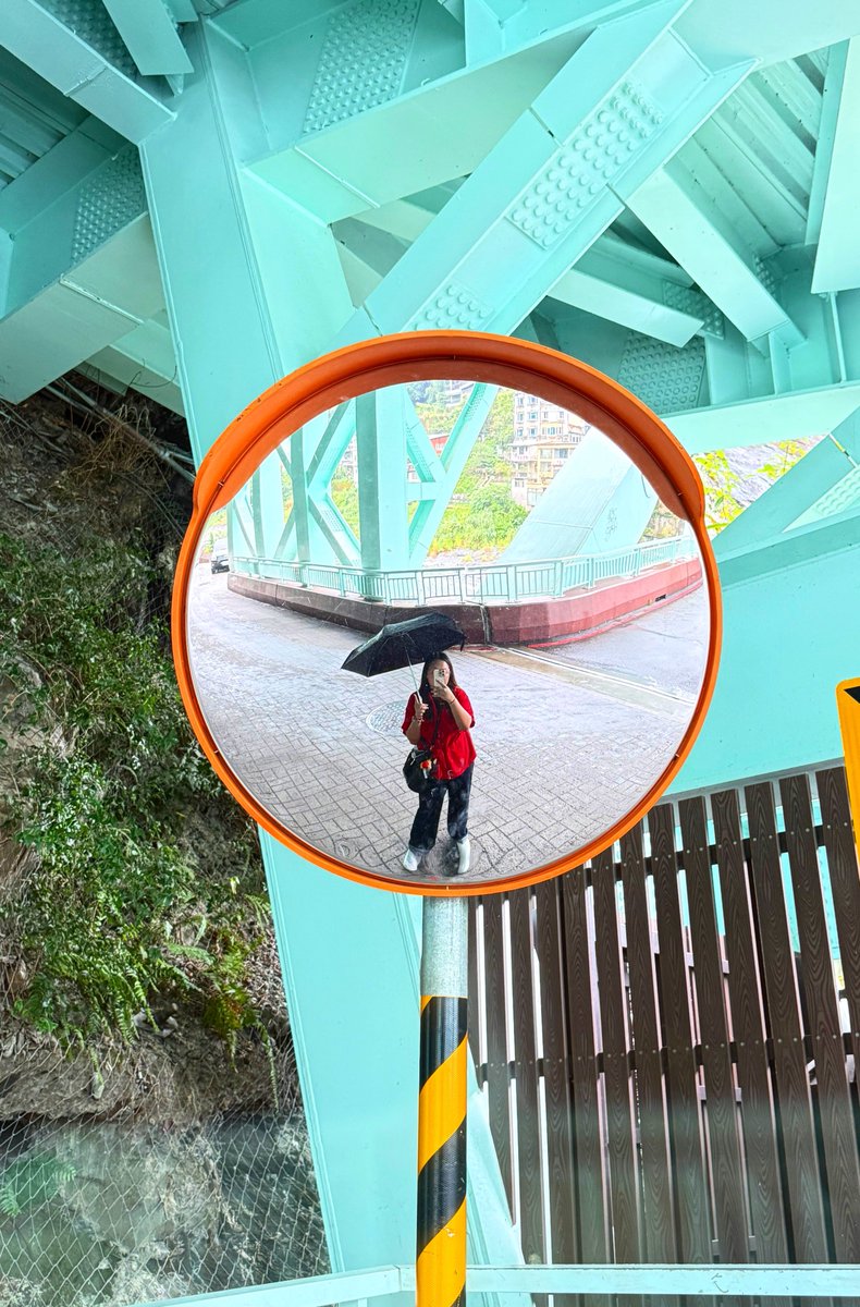 Got the First Frost cake and celebrated my birthday in Taiwan. Thankful for another year! We're double 3 now. 💕💕💕