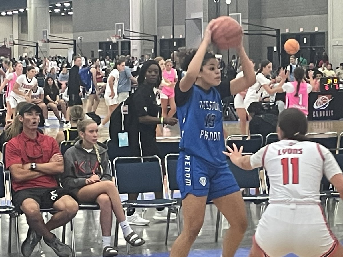 PGHMissouri's tweet image. 6’0 2029 Susan Irons of @MissouriPhenom STL displayed a versatile offensive game. She used her height to score effectively in the post a she was stepping out and making 15 footers. Will attend Cor Jesu @TFNsRun4Roses