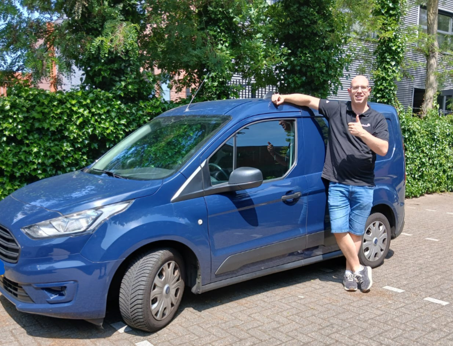 Vijf jaar geleden gooide Roland (nu 39) het roer om. De beveiliger ging als zij-instromer aan de slag bij Kwintes. Onlangs zette Roland een nieuwe stap bij Kwintes: hij is nu complexbeheerder.

👇☀️ Lees hier verder: kwintes.nl/nieuws/flexibi…