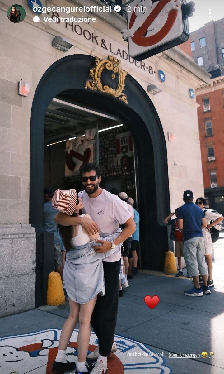 SimonettiEmma's tweet photo. New York, New York
è una🤔🤔???
È una realtà d'amore
...
#ÖzSer ❤️❤️😎😎😍😍
#ÖzgeGürel #SerkanÇayoğlu https://t.co/pSAT0EYT6H