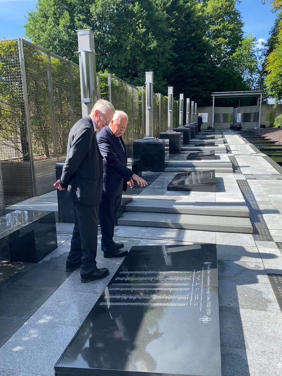 NIOgov's tweet image. Secretary of State @hilarybennmp visited the RUC Garden of Remembrance, a place that honours the sacrifice of 312 officers who lost their lives in the line of duty, and those who were injured.
Their dedication to keeping Northern Ireland safe will never be forgotten.