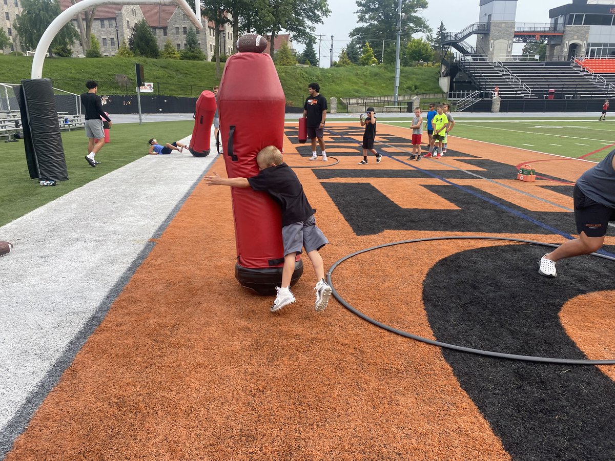 BergFootball's tweet image. Another great year of our Annual Youth Camp! The Tiffin community is a special one and we couldn&apos;t be more thrilled to give back to the people that make it GREAT!