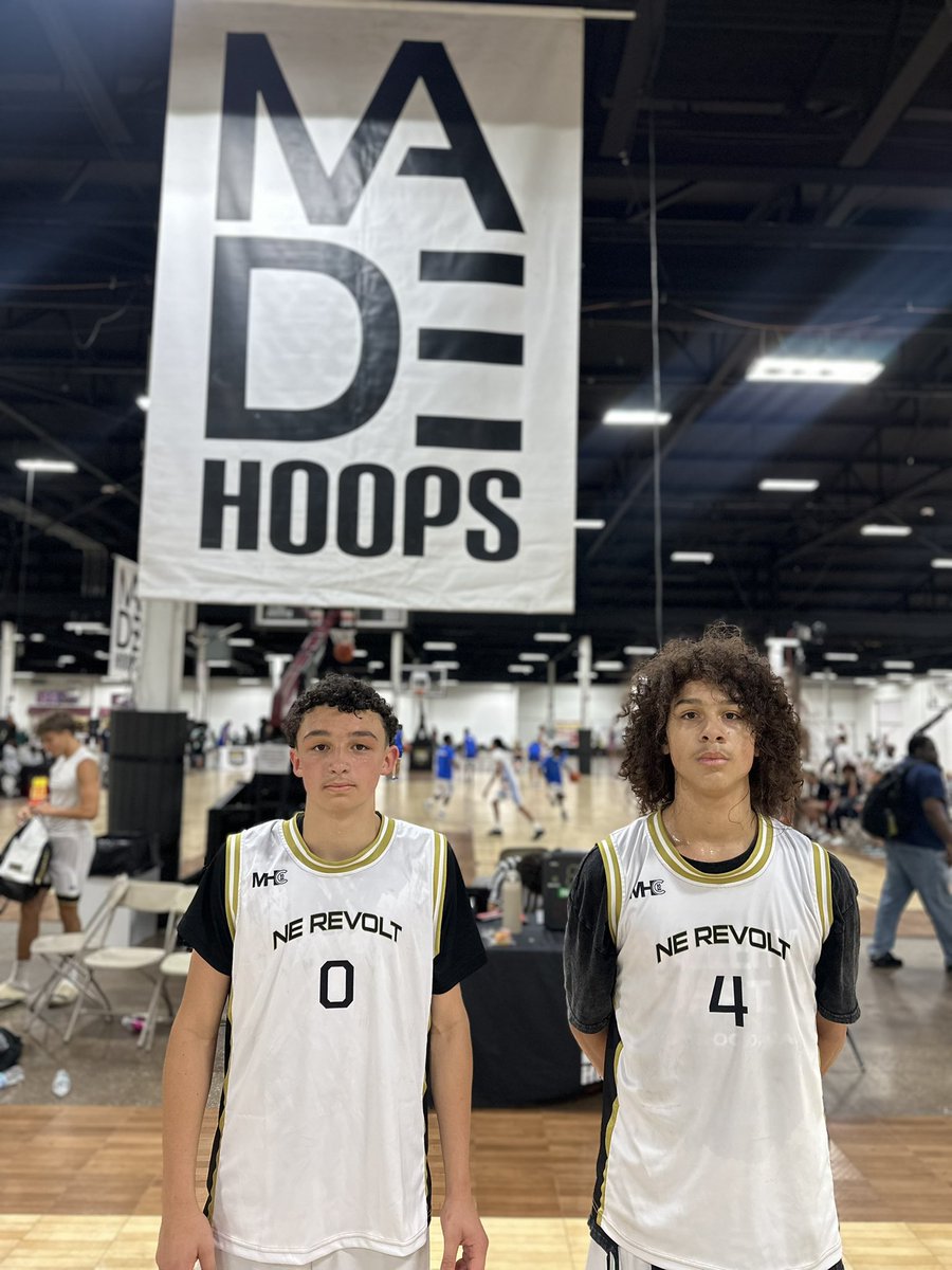 Trent Watson 💎 (@trentw_23) on Twitter photo 2028 guards Quincy King & Houston Shortell compliment each other well in the backcourt for <a href="/NERevolt/">NERevolt (Northeast Revolt)</a> 15U squad. 
Shortell provides constant rim pressure and three level scoring, while King stood out today with his precision playmaking & quick hands defensively 2028 guards Quincy King & Houston Shortell compliment each other well in the backcourt for <a href="/NERevolt/">NERevolt (Northeast Revolt)</a> 15U squad. 
Shortell provides constant rim pressure and three level scoring, while King stood out today with his precision playmaking & quick hands defensively