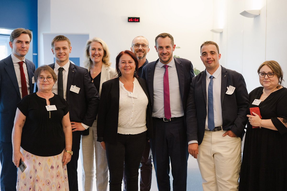 NicolasBay_'s tweet image. Toujours un plaisir de vous accueillir au Parlement européen.
Vous pouvez compter sur les députés du @ecrgroup pour défendre nos valeurs, nos libertés et notre identité !