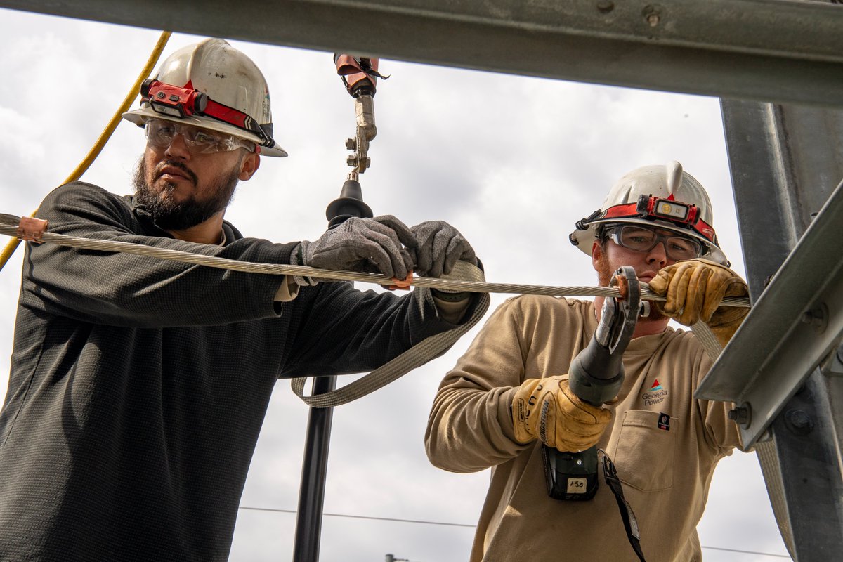 GeorgiaPower's tweet image. We want to shout out our incredible team for IBEW’s #LinemanAppreciationDay.  Working 24/7- 365, they truly are here for Georgia and here for you.

To our crews, including our retired team members and new apprentices, thank you for all that you do every day!

#ThankALineworker…