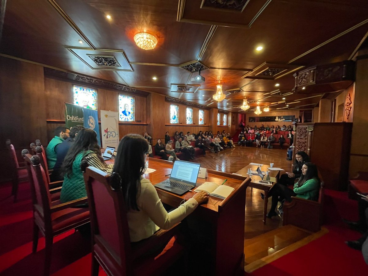 ChildFundEc's tweet image. Inicia el Panel 2.
"Experiencias en el fortalecimiento de factores de protección en contextos de violencia"

Panelistas:
1. Juan Manuel Guerrero - @WarChildCol
2. Gustavo Malavé - ChildFund
3. Blanca Rivera - Misión Alianza
Modera: Grace Vásquez - ChildFund