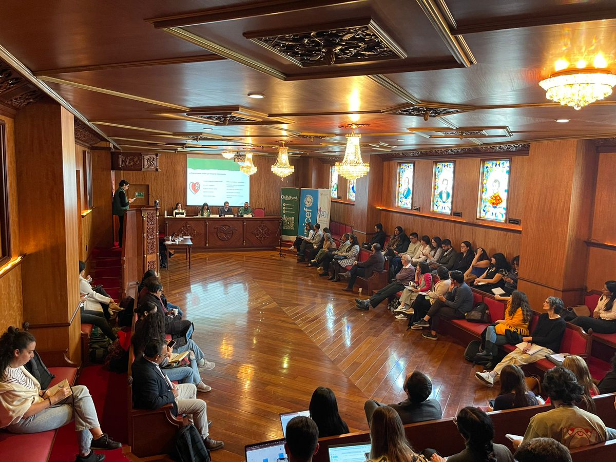 ChildFund Ecuador (@childfundec) on Twitter photo Inicia el Panel 2.
"Experiencias en el fortalecimiento de factores de protección en contextos de violencia"
Panelistas:
1. Juan Manuel Guerrero - <a href="/WarChildCol/">War Child Colombia</a>
2. Gustavo Malavé - ChildFund
3. Blanca Rivera - Misión Alianza
Modera: Grace Vásquez - ChildFund Inicia el Panel 2.
"Experiencias en el fortalecimiento de factores de protección en contextos de violencia"
Panelistas:
1. Juan Manuel Guerrero - <a href="/WarChildCol/">War Child Colombia</a>
2. Gustavo Malavé - ChildFund
3. Blanca Rivera - Misión Alianza
Modera: Grace Vásquez - ChildFund