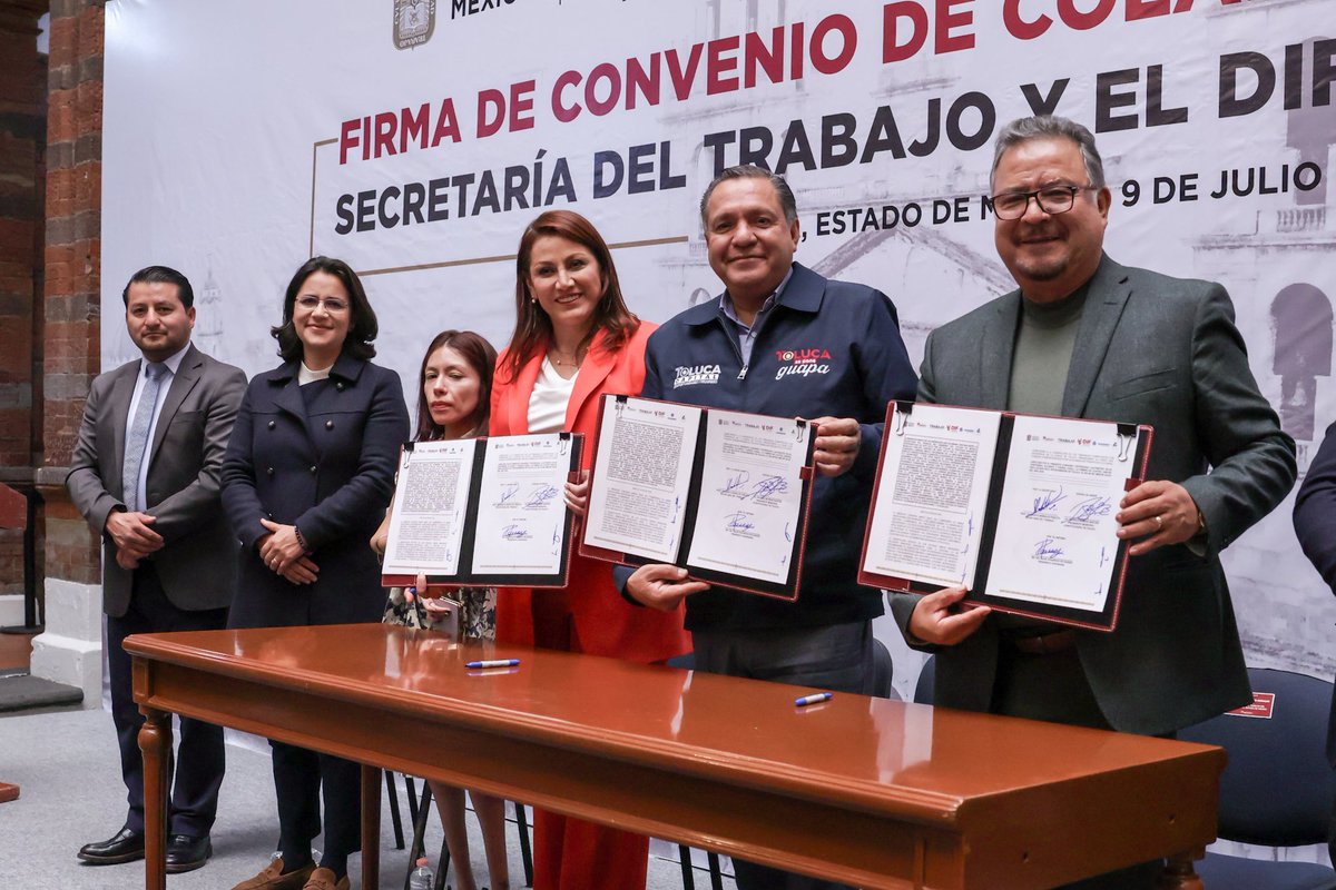 Ricardo Moreno (@rimoba) on Twitter photo Firmamos un convenio con #DIFToluca, <a href="/TrabajoEdomex/">Secretaría del Trabajo del Estado de México</a> y empresarios para dar empleo digno a personas con discapacidad y adultos mayores.
Mi reconocimiento a <a href="/RocioPeguerosV/">Rocío Pegueros</a> por impulsar esta iniciativa incluyente.
Seguiremos construyendo oportunidades para todas y todos. Firmamos un convenio con #DIFToluca, <a href="/TrabajoEdomex/">Secretaría del Trabajo del Estado de México</a> y empresarios para dar empleo digno a personas con discapacidad y adultos mayores.
Mi reconocimiento a <a href="/RocioPeguerosV/">Rocío Pegueros</a> por impulsar esta iniciativa incluyente.
Seguiremos construyendo oportunidades para todas y todos.