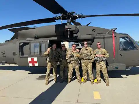 ARNGDirector's tweet image. Yesterday, Soldiers from the Idaho Army National Guard completed another successful rescue, marking the sixth search and rescue mission in 2025!
OUTSTANDING JOB TEAM!
#AlwaysReadyAlwaysThere #idahonationalguard #armynationalguard
Learn more: nationalguard.mil/News/Article-V…