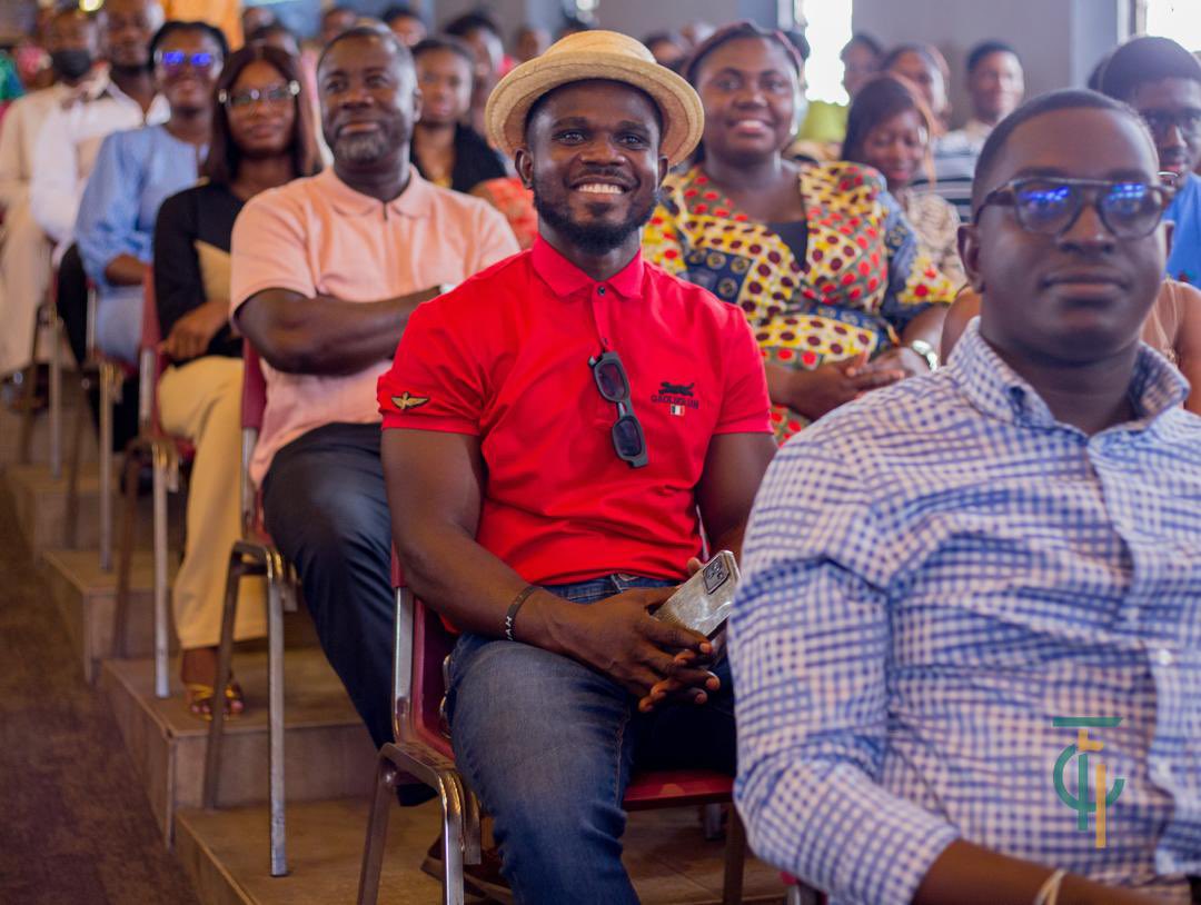 FamilyChapelHQ's tweet photo. SUNDAY SERVICE at Family Chapel International:

Bishop Dr. Victor Osei 

GOD! https://t.co/4SYui0st2G