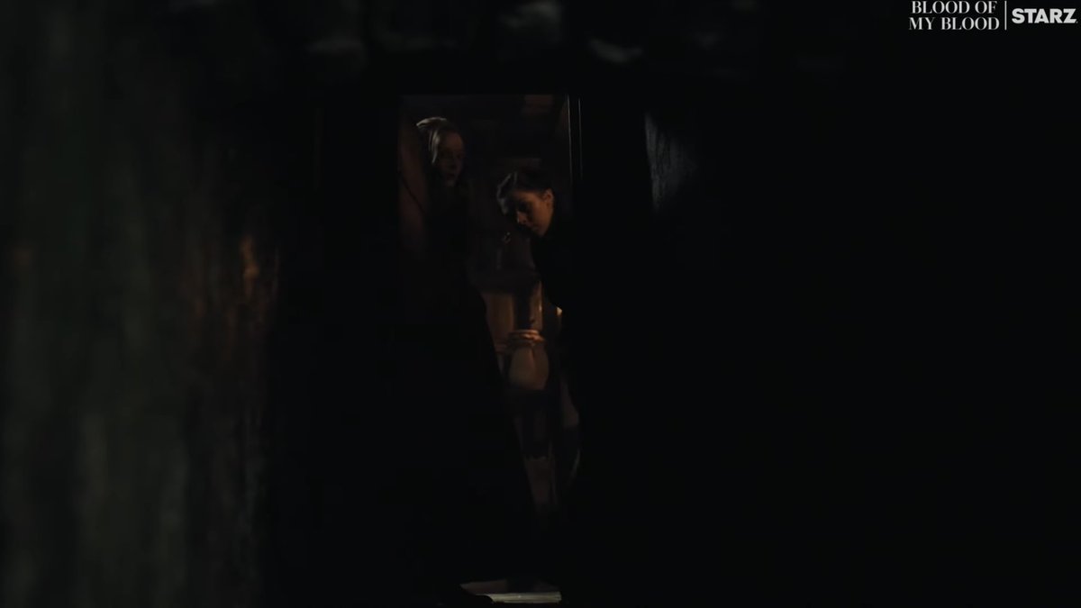 R0MITRIS's tweet image. julia and ellen knowing each other and being friends. my god. this jamieclaire invisible string is so much deeper than anyone ever imagined
