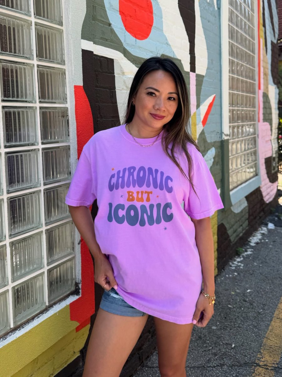 💡 Chronic Illness Awareness Month 💡
Did you know nearly 1 in 2 adults in the U.S. lives with a chronic illness? That’s over 133 million people battling invisible battles every single day. ⚠️96% of chronic Illness are invisible. 

Get it here: ladyspinedoc.com/products/chron…