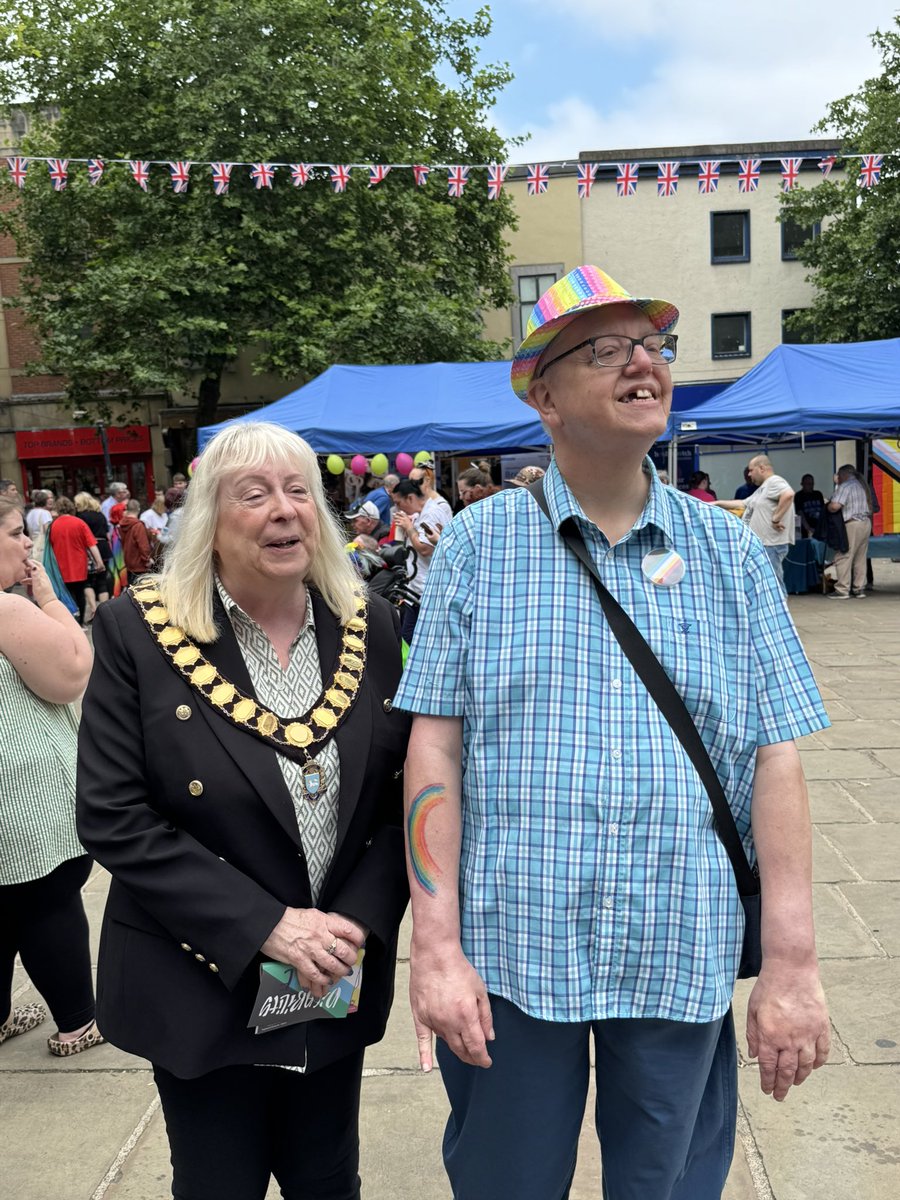 CllrMelClose's tweet image. Today was all about #Disabilitypride with @DIsabilityNW and it was fabulous.
So many people, great atmosphere, lots of love & no hate 👍❤️ #DisabilityPrideMonth
Great to see lots of colleagues inc @MatthewBrownLab @PrestonMayor @prestoncouncil staff.